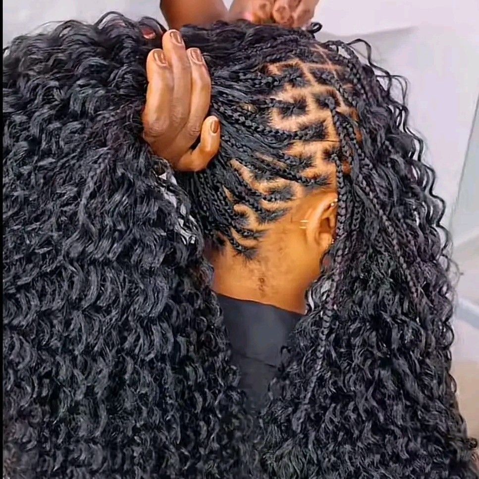 Sewing Leaf Out (No Laces) by Braids ByMarie Braiderlocs Llc in Garland, Texas