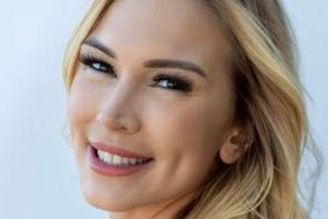 Jennifer Anselmo at Tara Ashley Salon — sew-in stylist in Fort Lauderdale, Florida