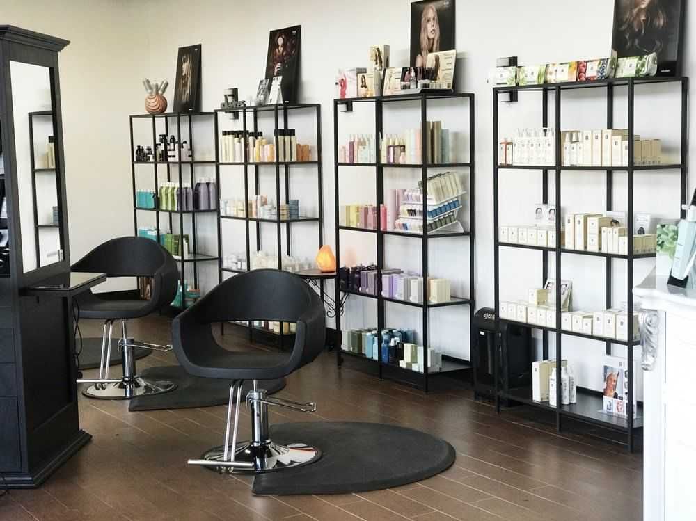 Moda Organic Salon And Spa — sew-in stylist in Renton, Washington
