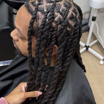 Traditional Sew-In by Jamikadoesmyhair in Mckinney, Texas