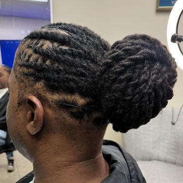 Loc retwist by The Giselle Brand in Houston, Texas