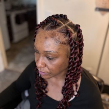 Sew-in by Kiya's House Of Beauty in Portland, Oregon
