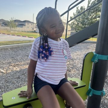 Basic sew in install by Hair By Ebony in San Antonio, Texas