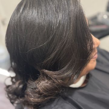 Traditional sew in by The Diamond Mine in San Diego, California