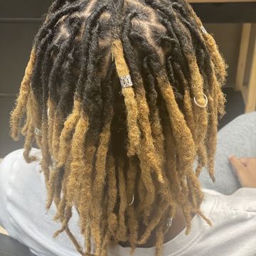 Sew-in weave with leave-out by Sew Be.You-tiful in Las Vegas, Nevada