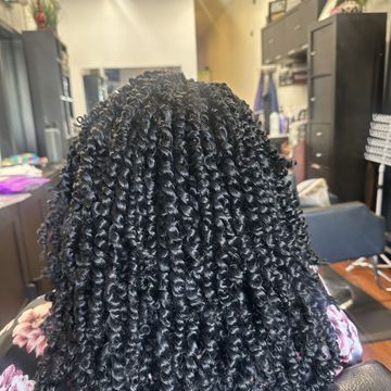 Weave by Angela's Beauty Palace in San Diego, California