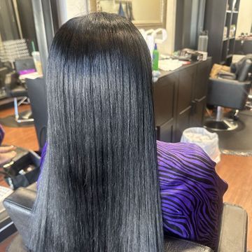 Weave by Angela's Beauty Palace in San Diego, California
