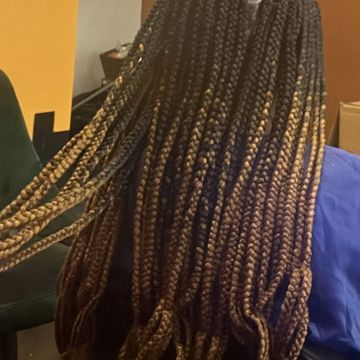 StrongrootzbyNikyia — sew-in stylist in Charlotte, North Carolina