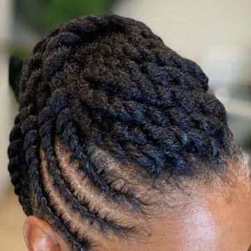 sew in weave by Mawokaessence hair Salon in Jacksonville, Florida