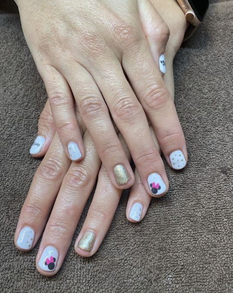 The Rain Tree Salon — sew-in stylist in Murfreesboro, Tennessee