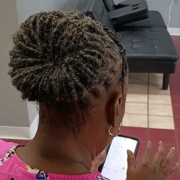 Tamica Thestylist PLLC — sew-in stylist in Rockford, Illinois