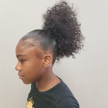 Quick weave by Tamica Thestylist PLLC in Rockford, Illinois