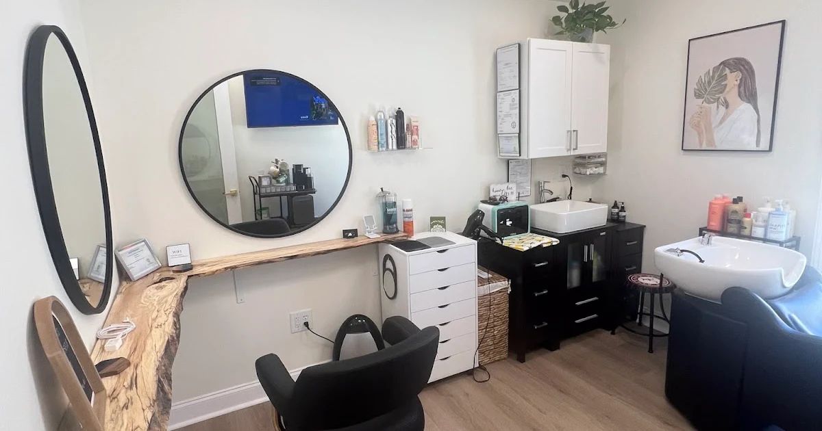 Silk and Tame — sew-in stylist in Clarksville, Tennessee