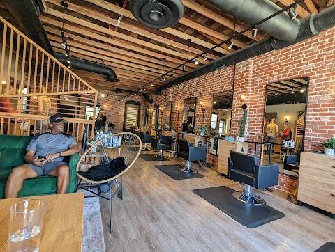Dames Beauty Bar — sew-in stylist in Sacramento, California