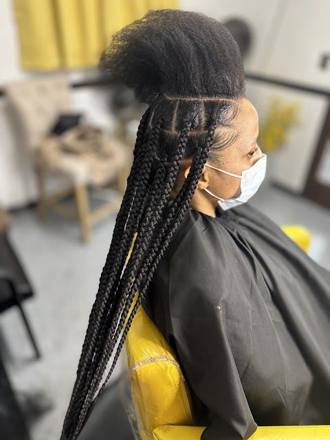 Stylin Star Hair Studio — sew-in stylist in Kansas City, Missouri