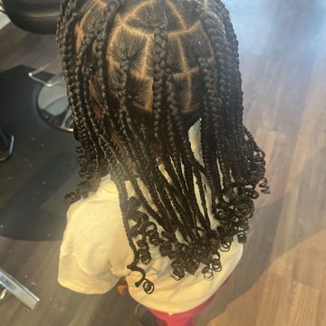 Tee's Hair Studio — sew-in stylist in Paterson, New Jersey