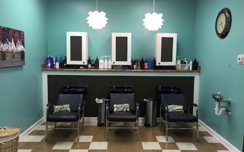Vanity Salon — sew-in stylist in Memphis, Tennessee